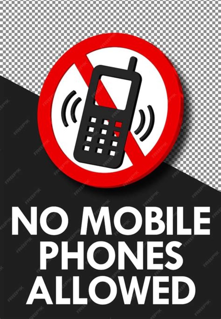 Are cell phones allowed on Navy ships?
