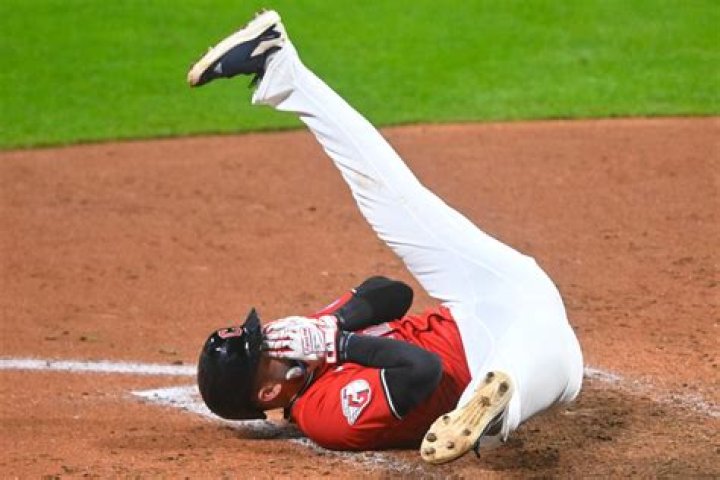 Can a DH play the field?