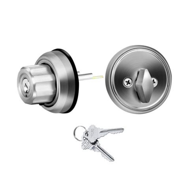 Can a locksmith open a keyless deadbolt?
