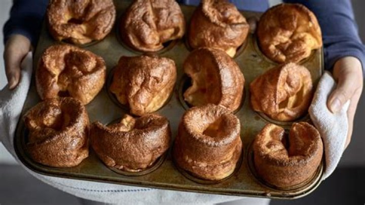 Can birds eat Yorkshire puddings?