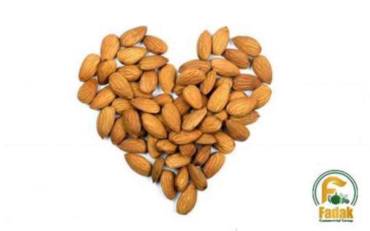 Can I eat 30 almonds a day?