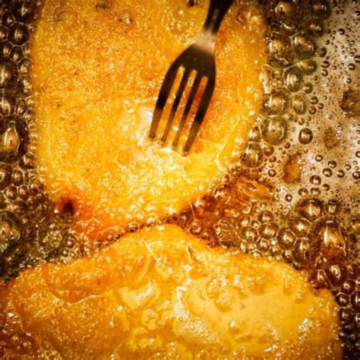 Can old frying oil make you sick?