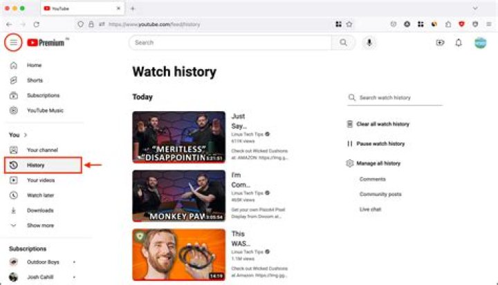 Can someone see my youtube history if I use their Wi-Fi?