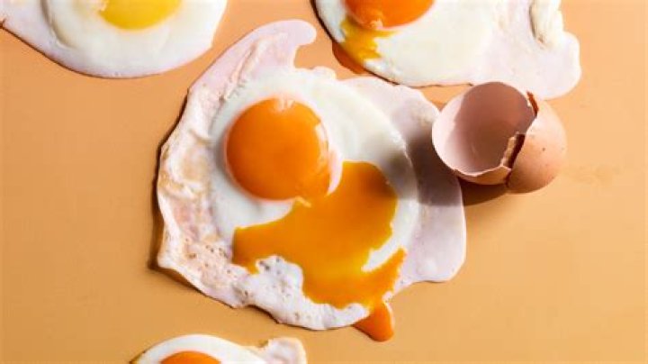 Can undercooked eggs give you diarrhea?