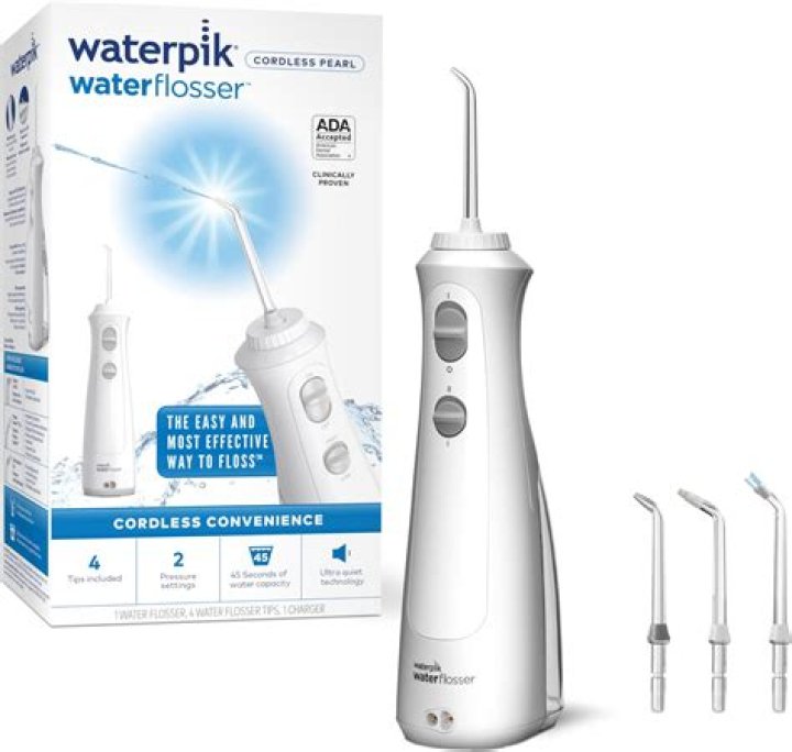 Can Waterpik damage teeth?
