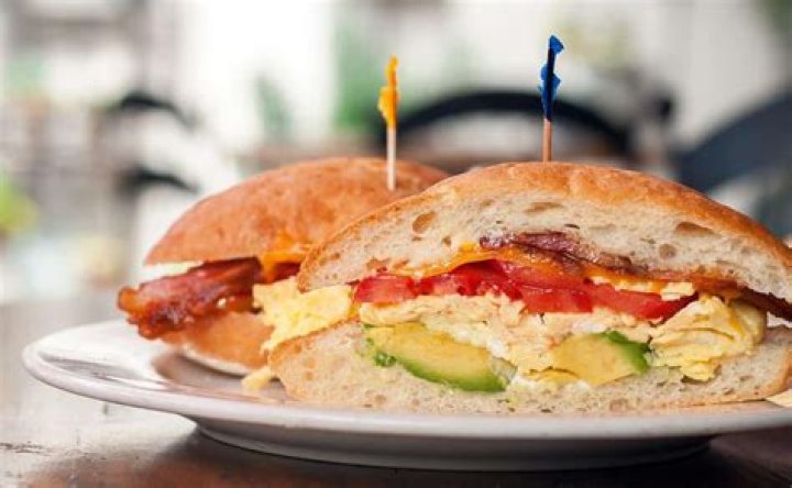 Can you bring a sandwich through TSA?