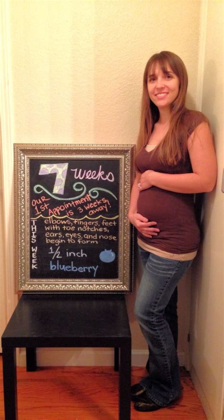 Can you have a bump at 7 weeks?