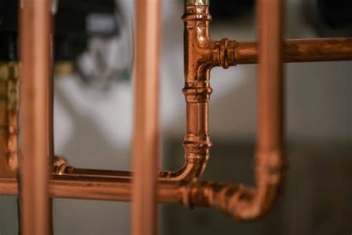 Can you mix copper and plastic pipes?
