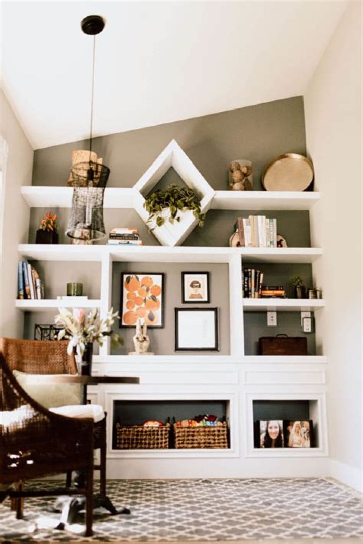Can you use books as insulation?