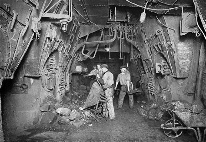 Did any of the coal workers survive Titanic?