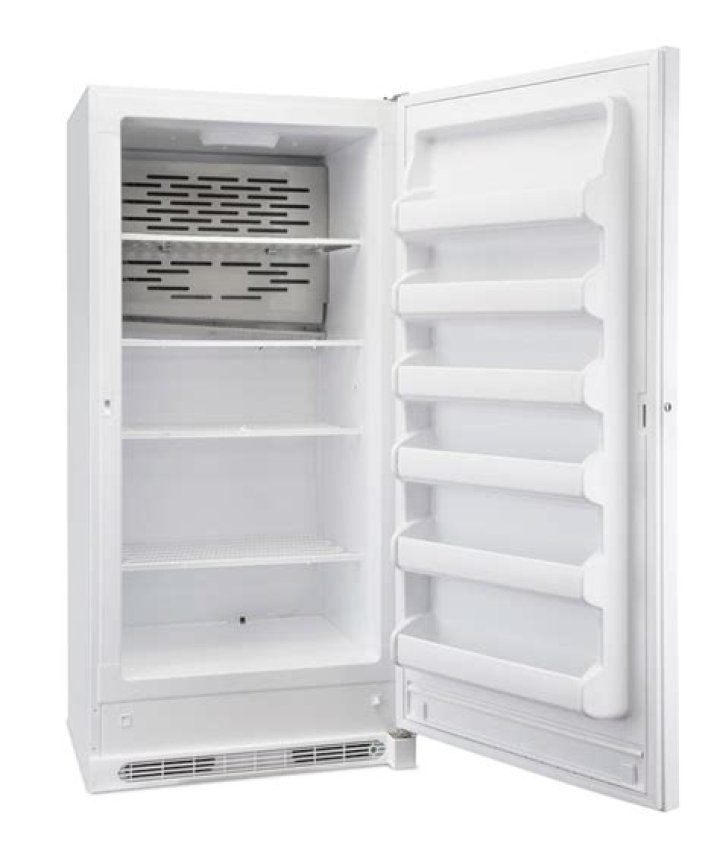 Do all refrigerators have flammable refrigerant?