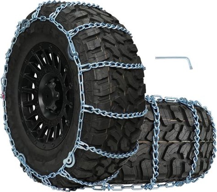 Do chains work on ice?