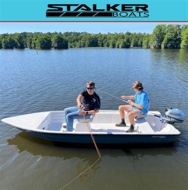 Do fiberglass boats sink?