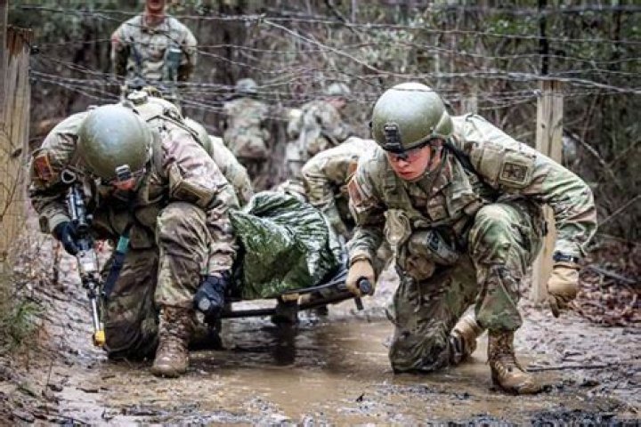 Do soldiers get buried?