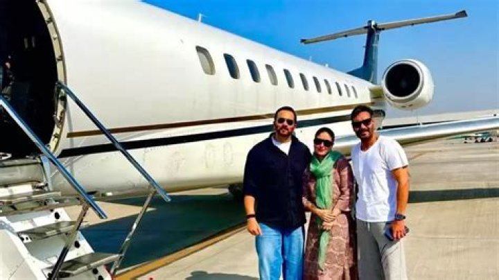 Does Ajay Devgn have private jet?