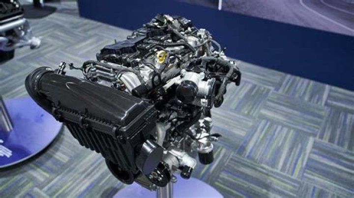 Does Ford have a 350 engine?