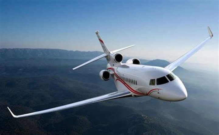 Does Martin Garrix have a private jet?