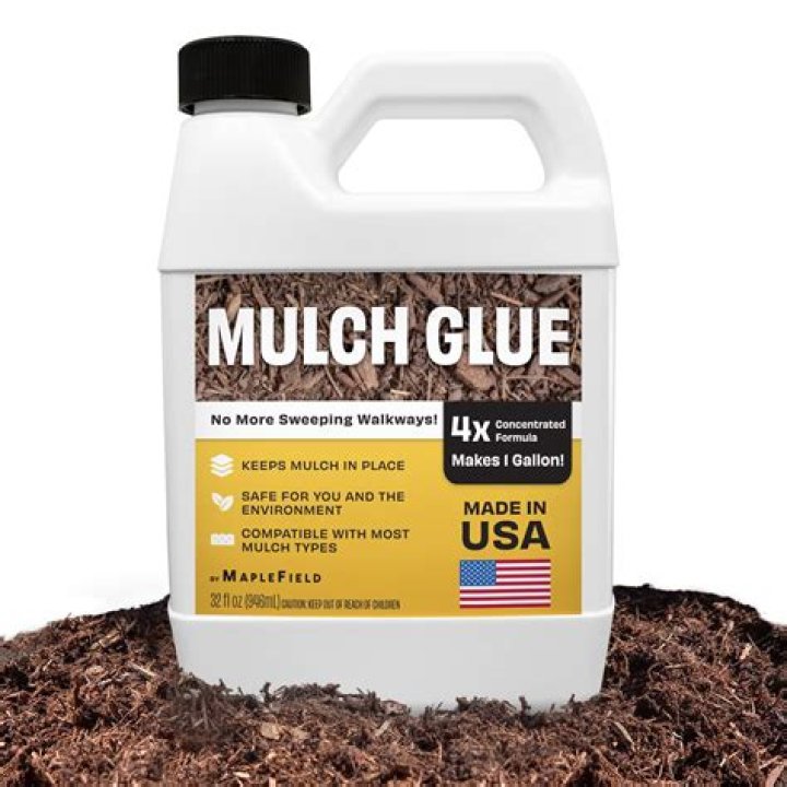 Does mulch stop water?