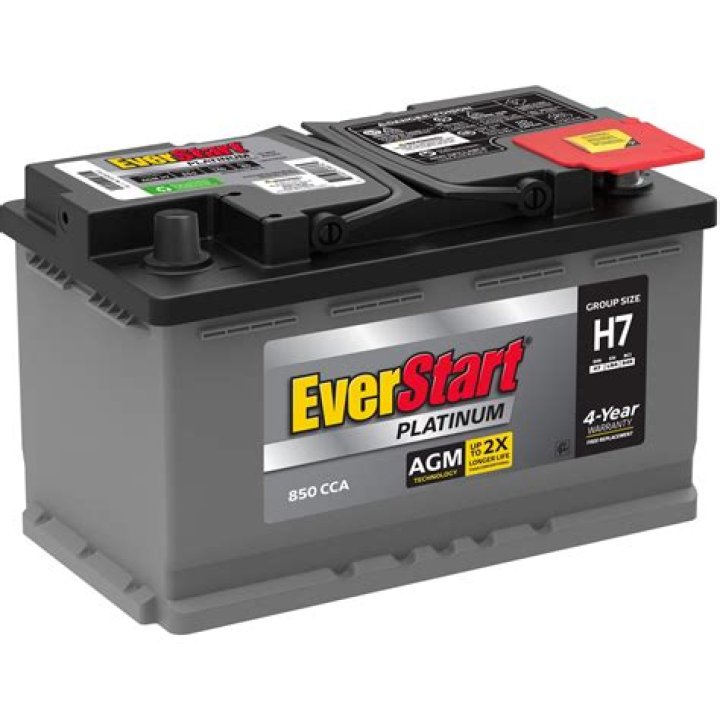 Does O'Reilly charge car batteries for free?