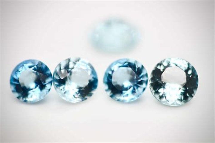 How can I tell if my aquamarine is real?