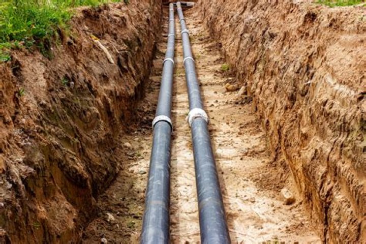 How deep are water pipes buried in Arizona?