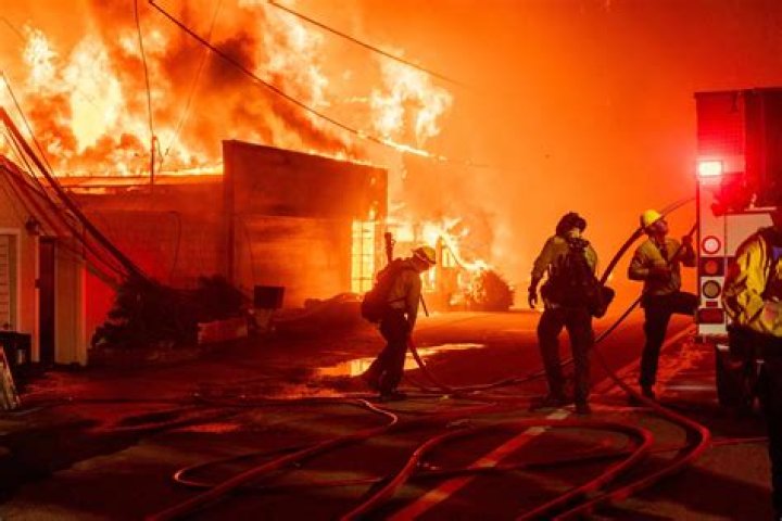 How do house fires start at night?