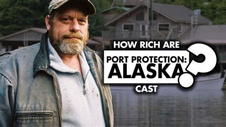 How do residents of Port Protection make money?