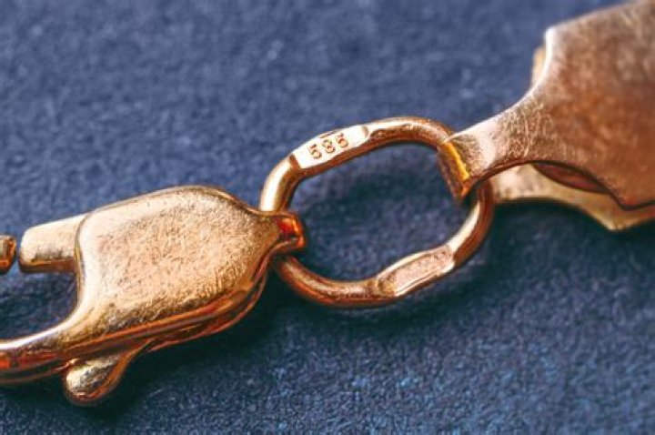 How do you mourn jewelry?