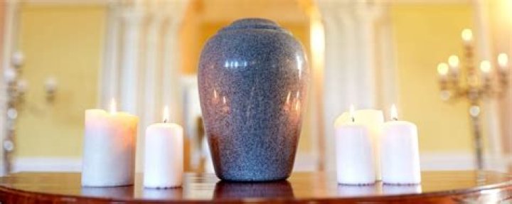 How long do Ashes last in an urn?