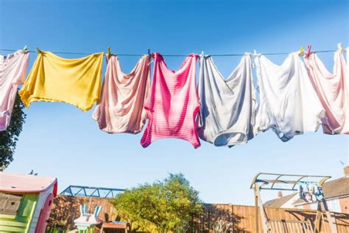 How long does it take for clothes to dry outside at night?