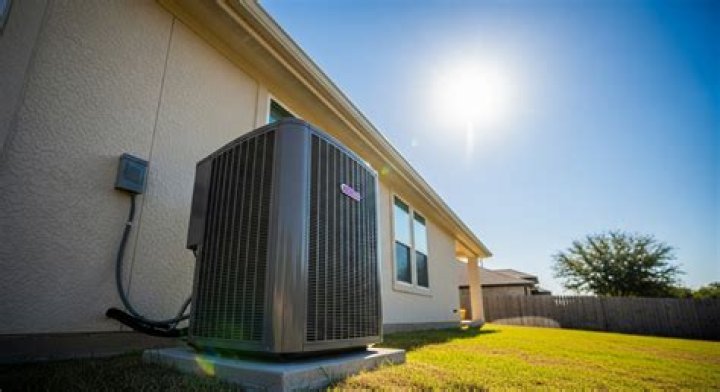 How long should an AC unit last?