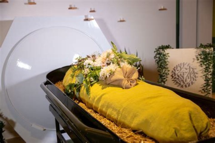 How long would it take to run out of air in a coffin?