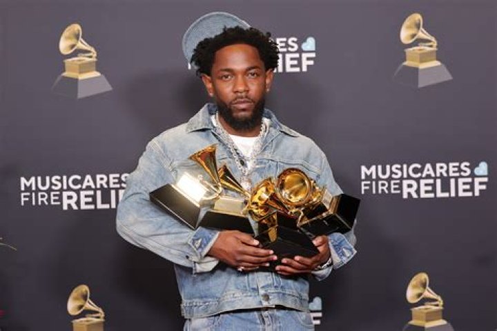 How many records has Drake sold?