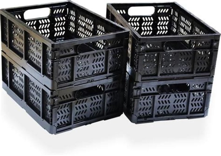 How many Special Cargo crates should I buy?
