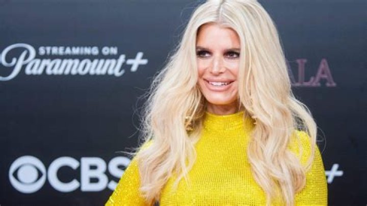 How much did Jessica Simpson sell her clothing company for?