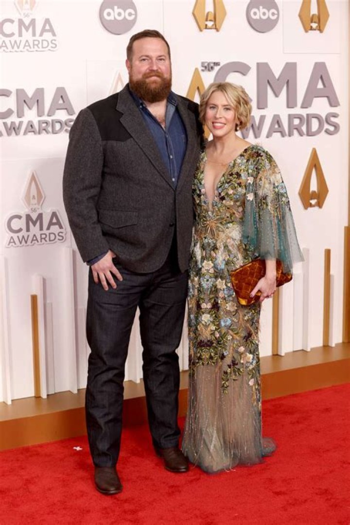 How much does Erin Napier weight?