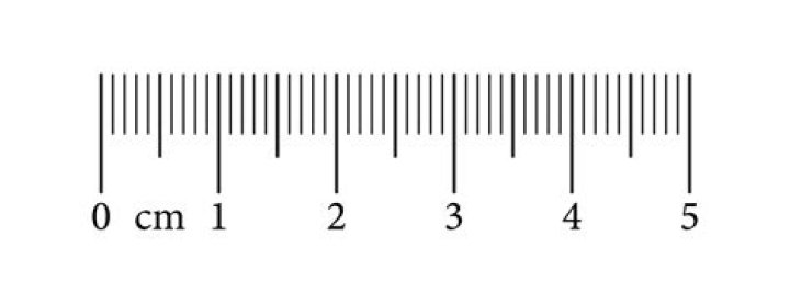 Is a 5 cm mass large?