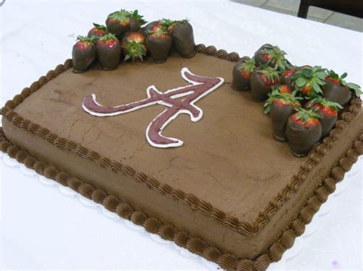 Is a groom's cake necessary?