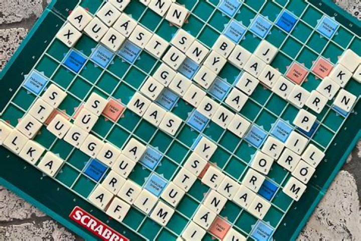 Is Avo a Scrabble word?