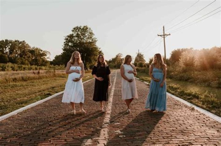 Is Hanna pregnant PLL?