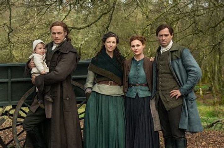 Is Joanie Jamie's daughter Outlander?