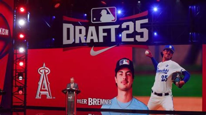 Is NFL bigger than MLB?
