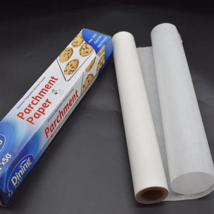Is parchment paper safer than aluminum foil?