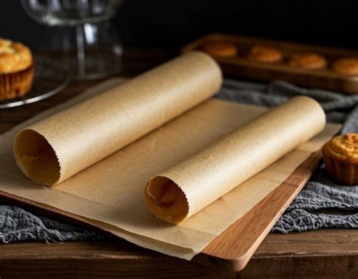 Is parchment paper the same as baking paper?