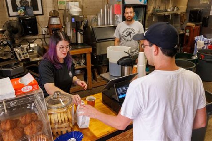 Should I tip at coffee shops?