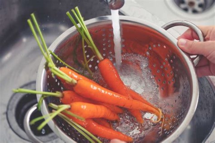 Should you wash carrots?