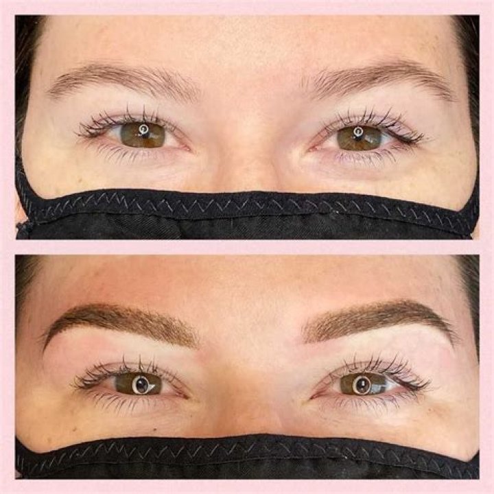 What are powder brows?