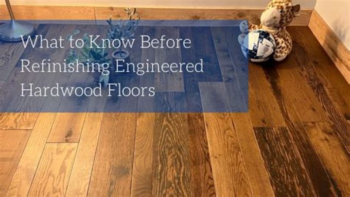 What causes hardwood floors to split?
