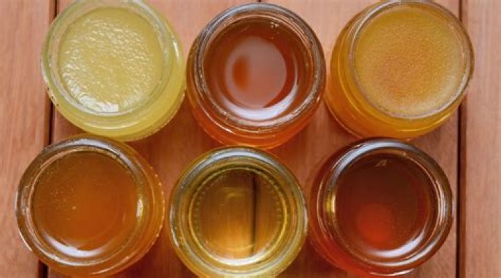 What color is pure raw honey?