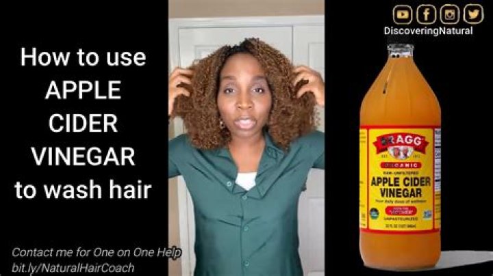What does baking soda and apple cider vinegar do to your hair?